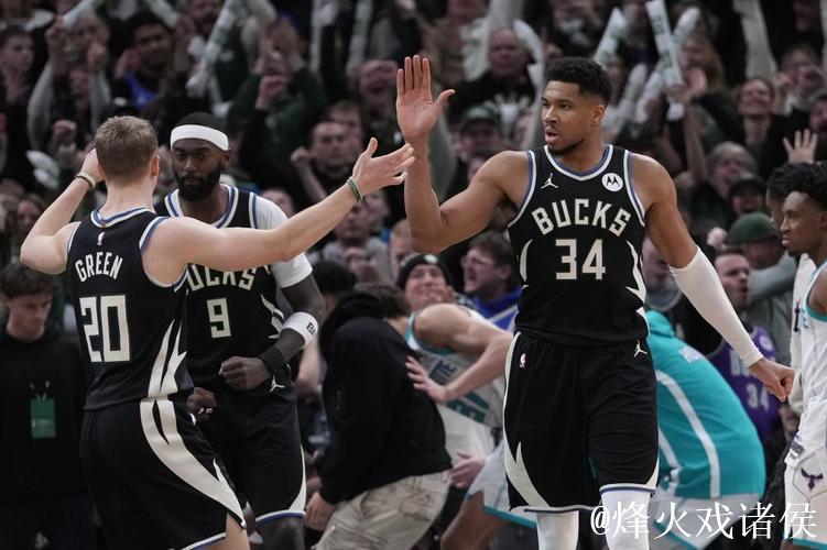 字母哥30+10空接准绝杀罗林斯29分 雄鹿逆转黄蜂 字母哥30+10空接准绝杀罗林斯29分 雄鹿逆转黄蜂